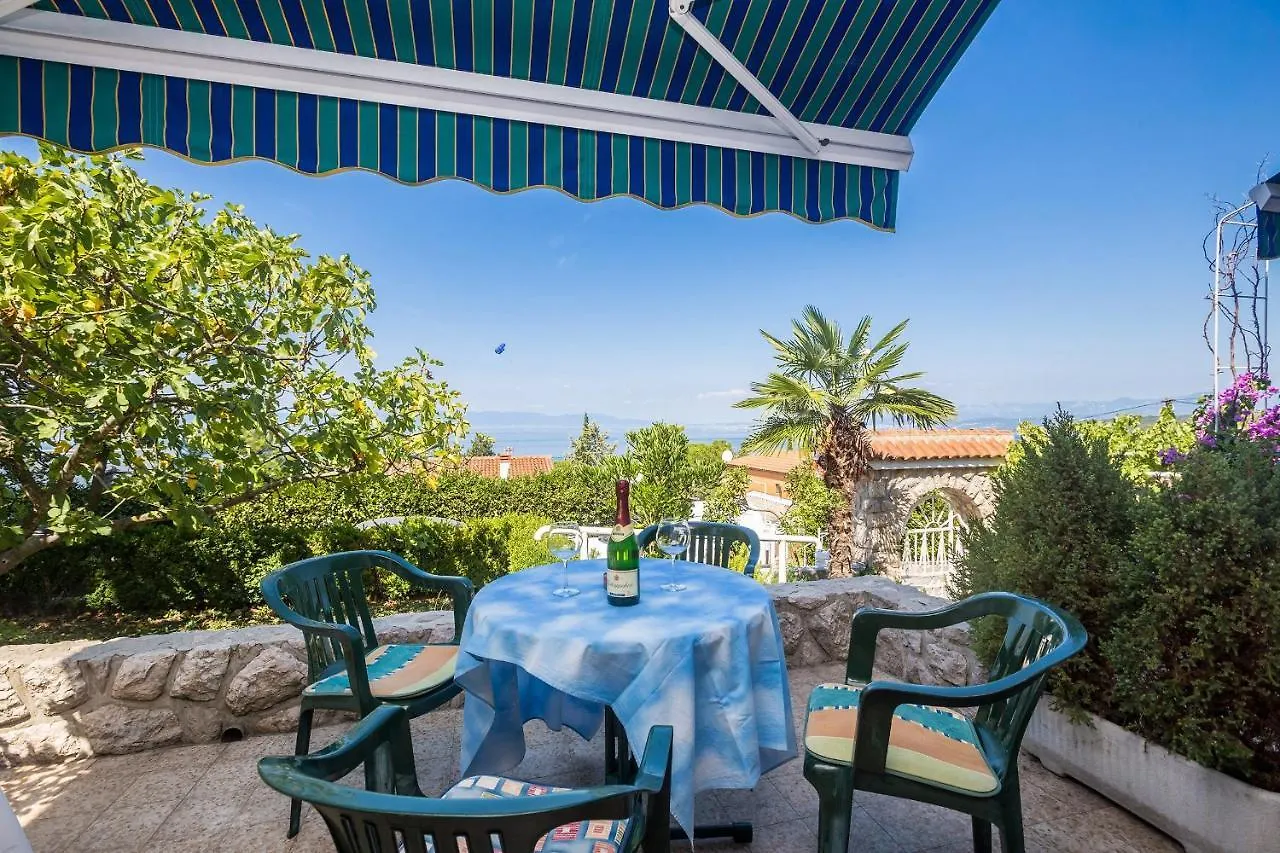 Apartments With A Parking Space Njivice, Krk - 5325 Croatia